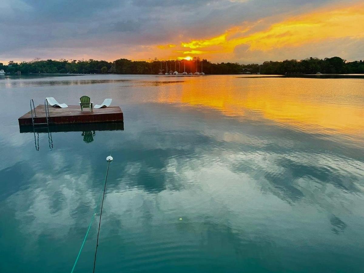 Tortugal Boutique River Lodge Rio Dulce Town Buitenkant foto